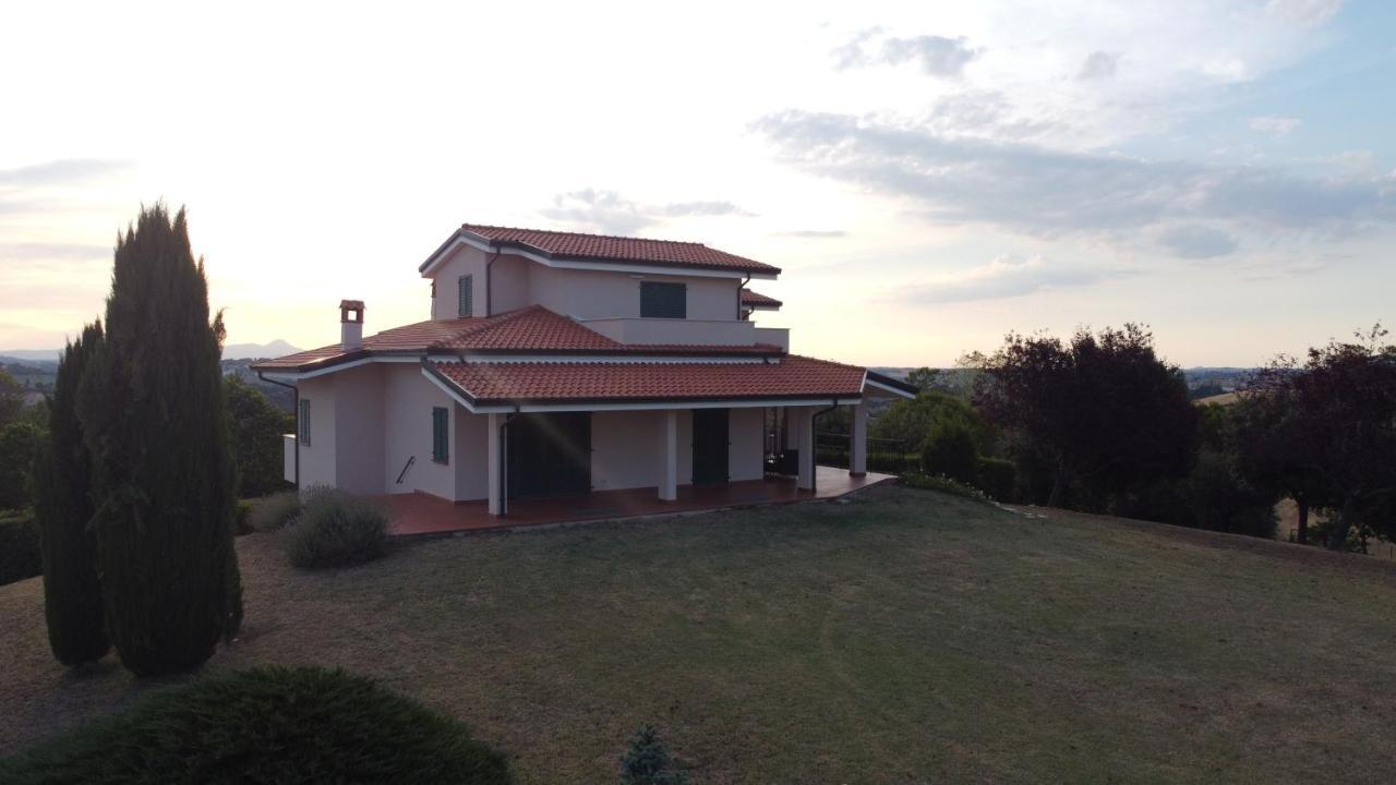 La Casa De Anto' Apartment Torre San Patrizio Bagian luar foto